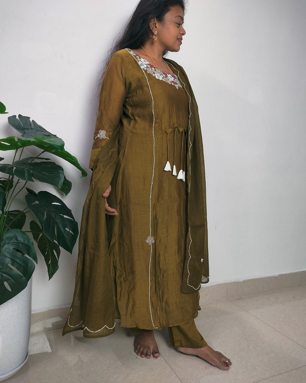 Mulchanderi rich dark mehindi green color 3 piece A-line kurthi set