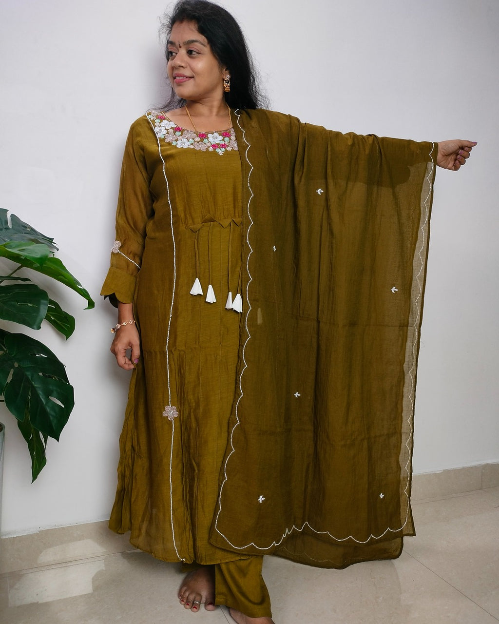 Mulchanderi rich dark mehindi green color 3 piece A-line kurthi set
