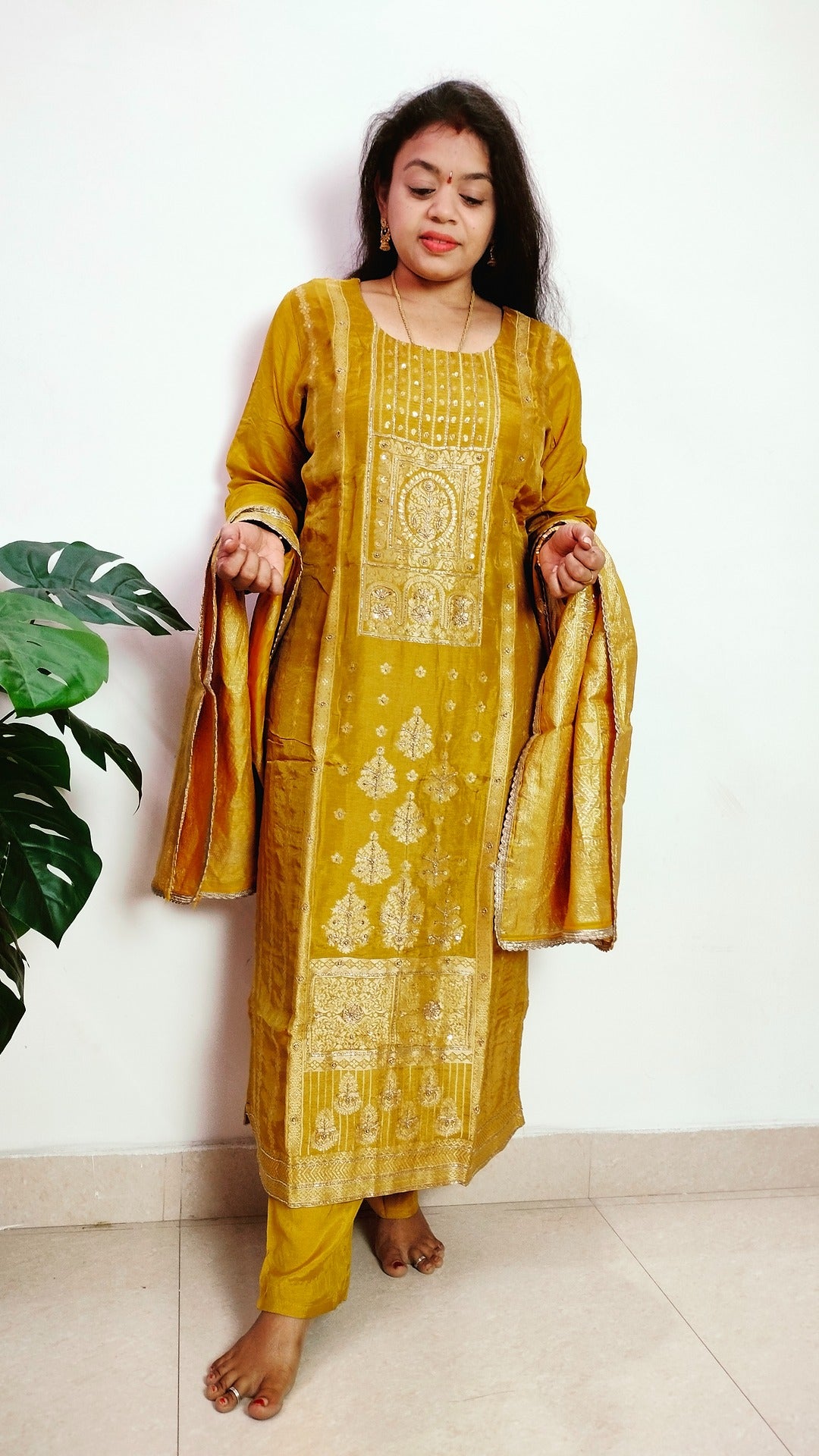 Yellow dola silk straight fit 3- piece kurta set