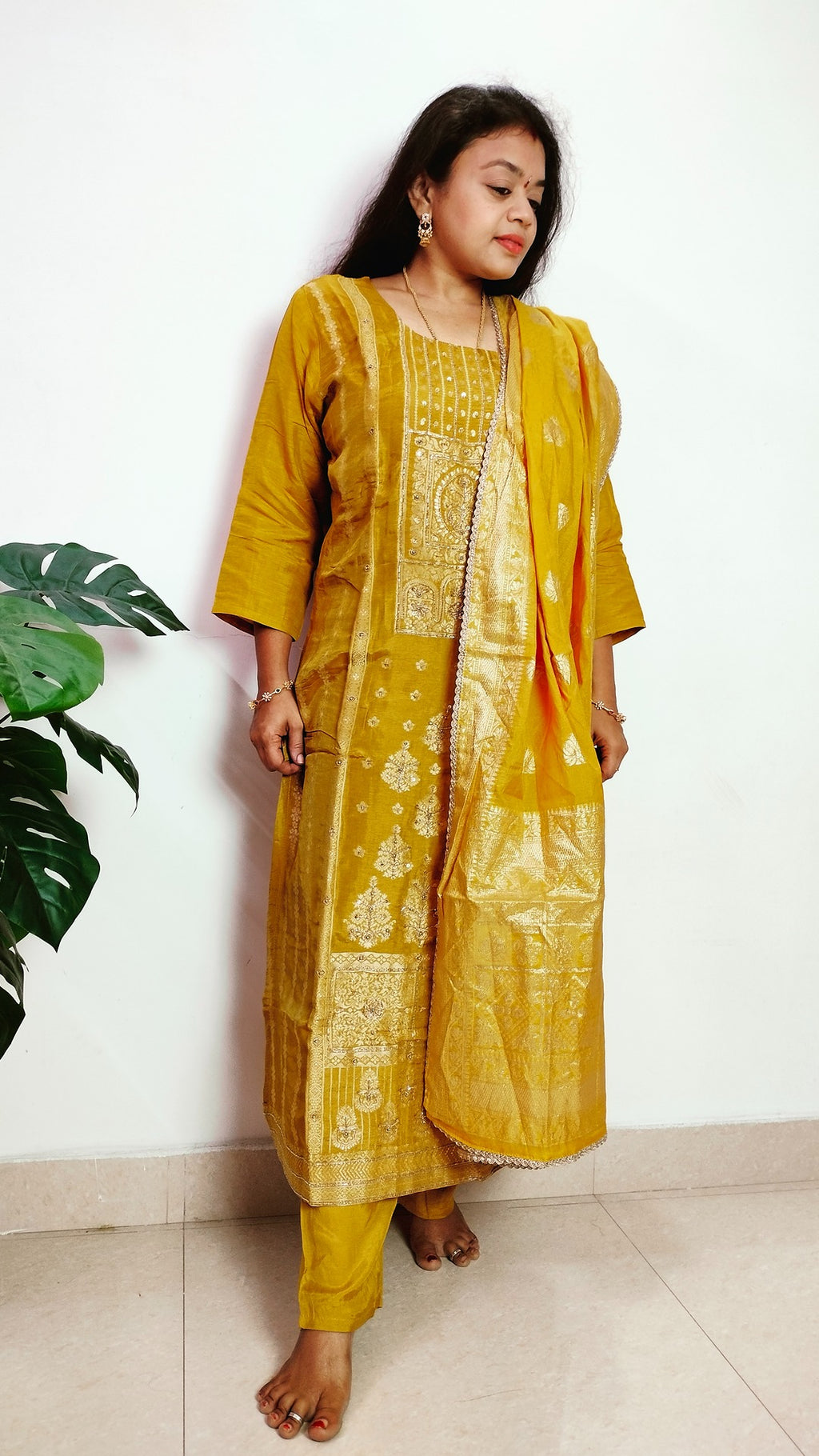 Yellow dola silk straight fit 3- piece kurta set