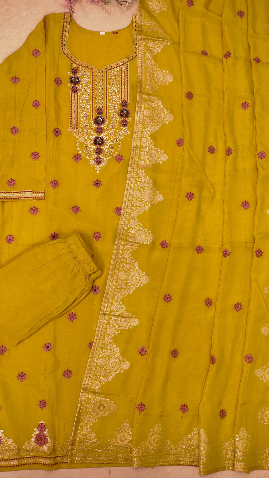 Mustard yellow jaquard crepe straight fit kurti set.