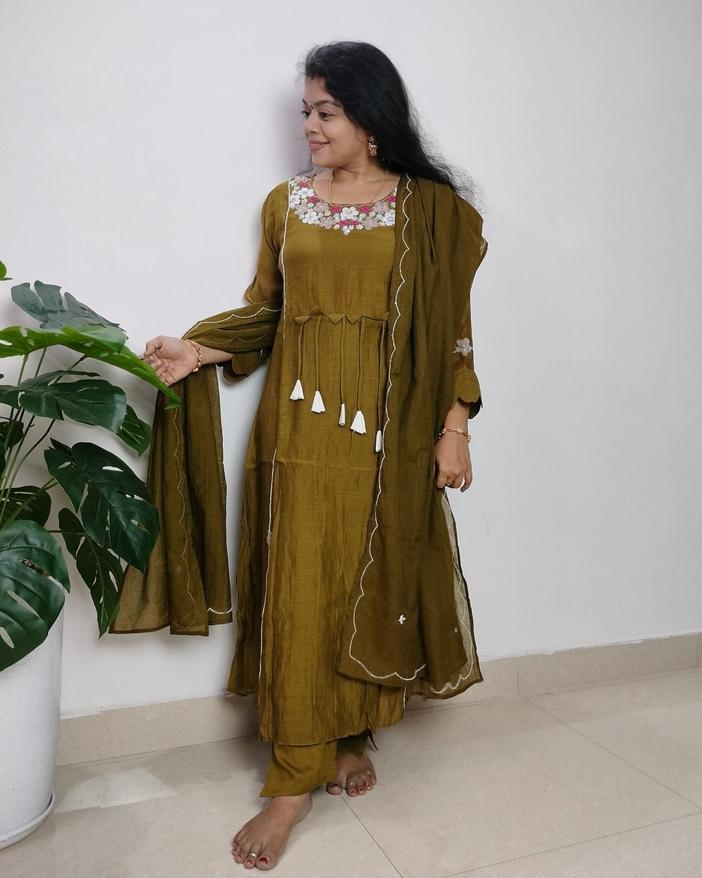 Mulchanderi rich dark mehindi green color 3 piece A-line kurthi set