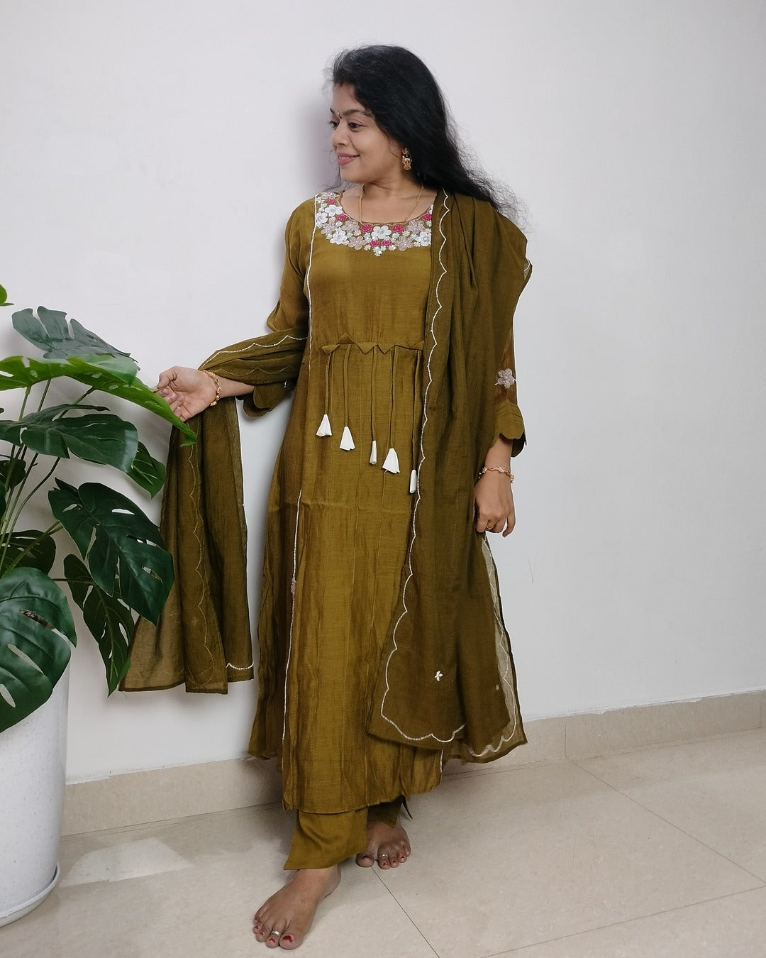 Mulchanderi rich dark mehindi green color 3 piece A-line kurthi set